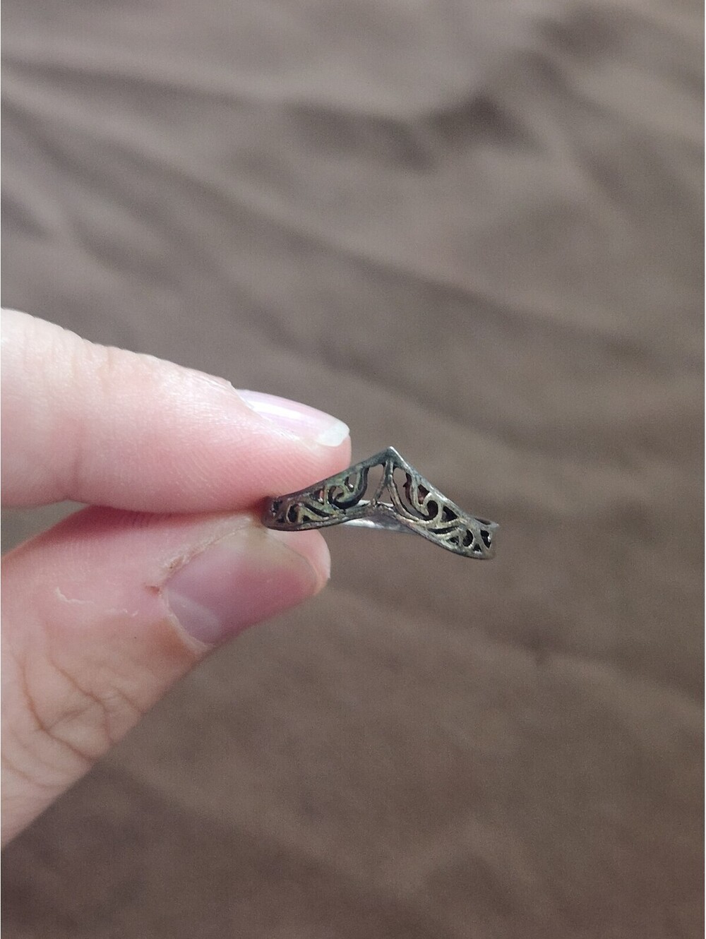 Vintage Silver Tone Chevron Filigree Ring